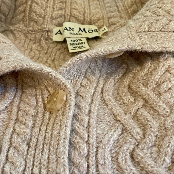 Aran Mor 100% Wool Irish Cable Knit Cardigan Sweater Oatmeal Size L - Picture 7 of 8